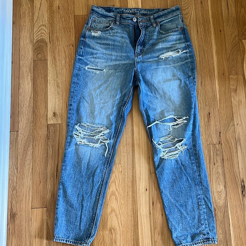American Eagle Mom Jean